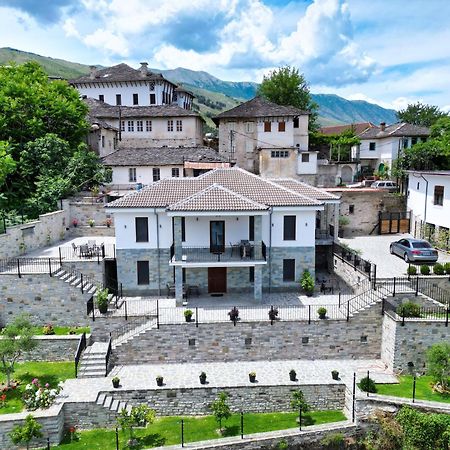 Castlefront Villa Gjirokastër Екстериор снимка