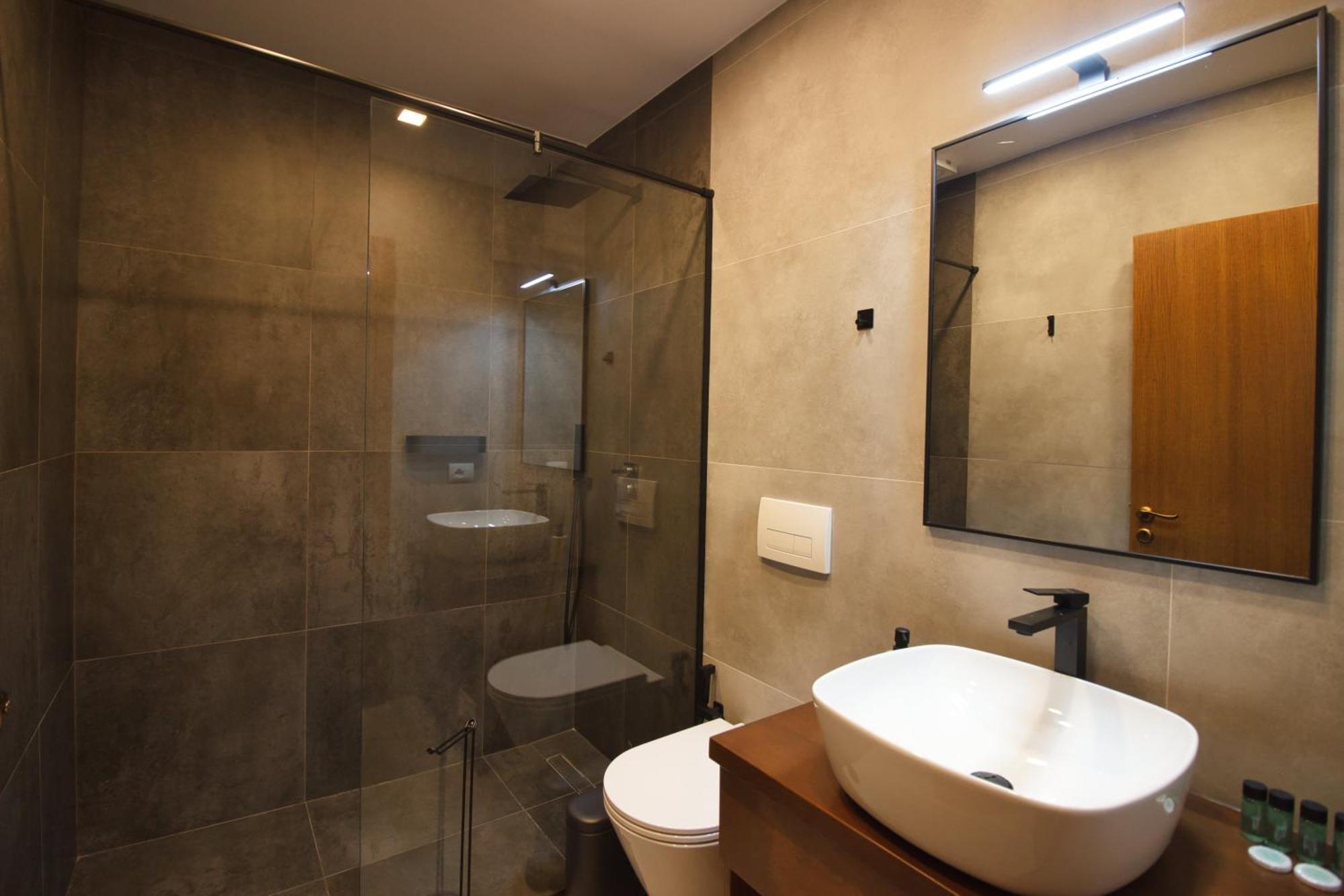 Castlefront Villa Gjirokastër Екстериор снимка