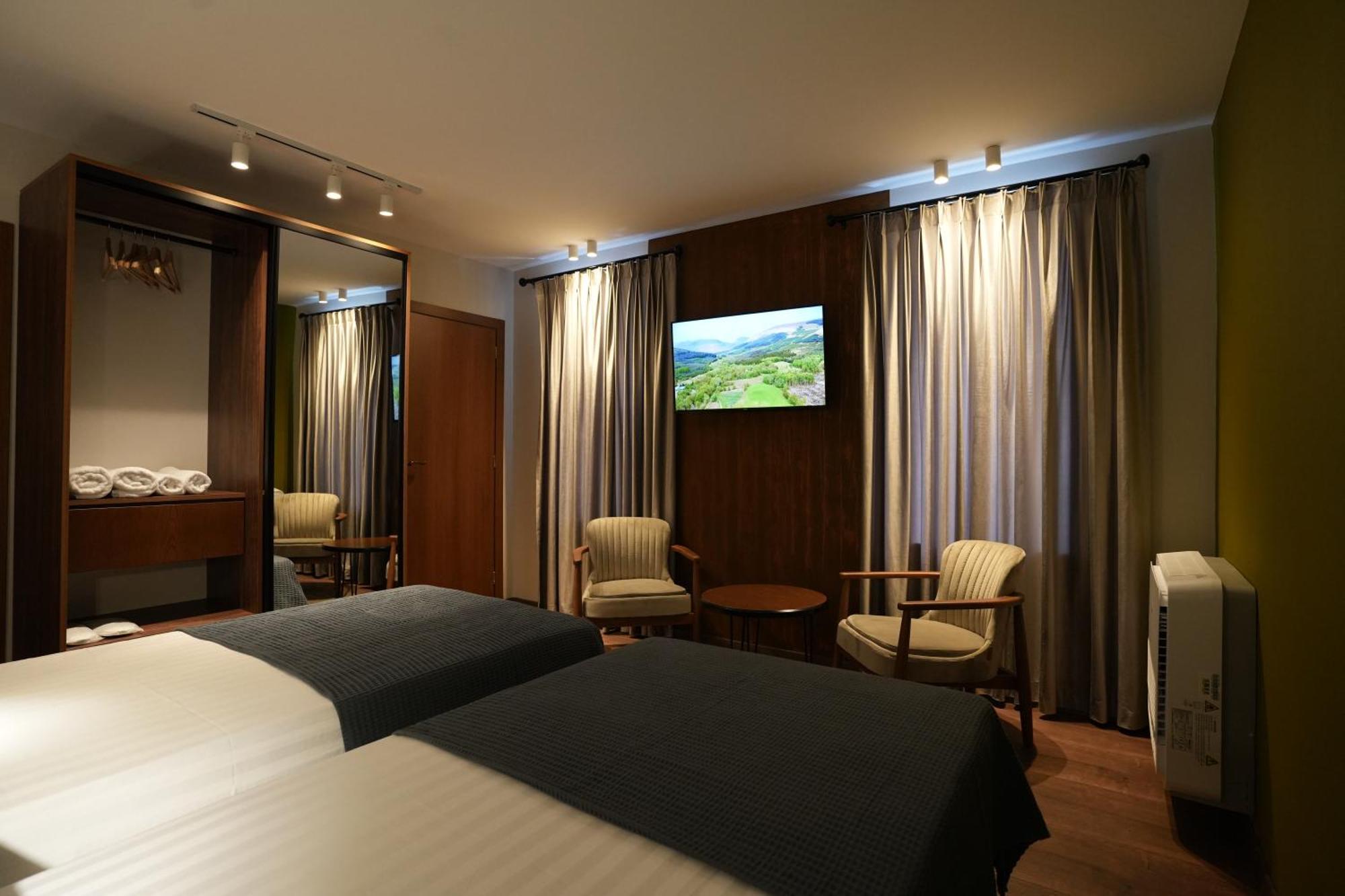 Castlefront Villa Gjirokastër Екстериор снимка