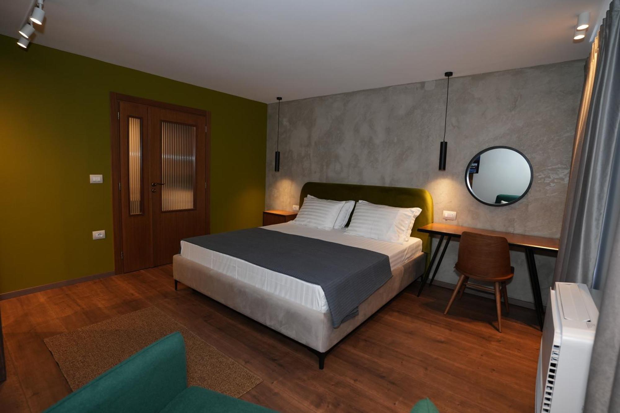 Castlefront Villa Gjirokastër Екстериор снимка